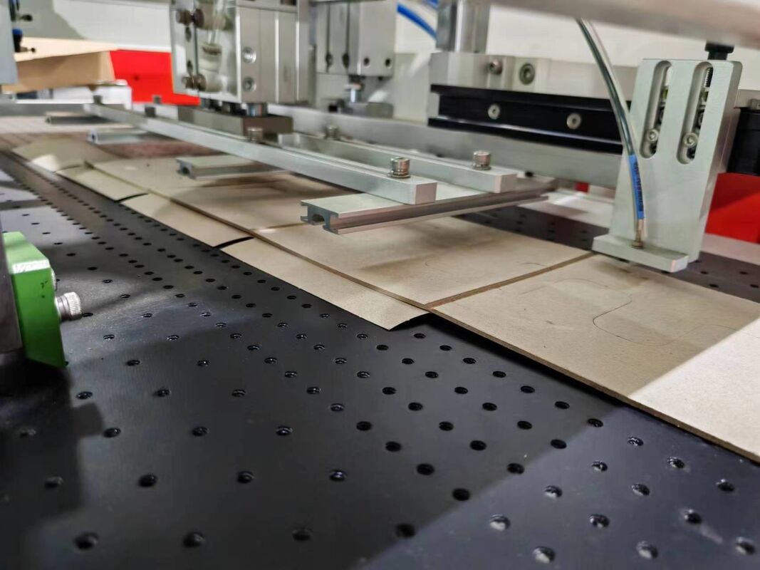 Sistema inteligente de fabricação de caixas de alta velocidade 20-30pcs/min adequado para caixas de vinho caixas de tubo